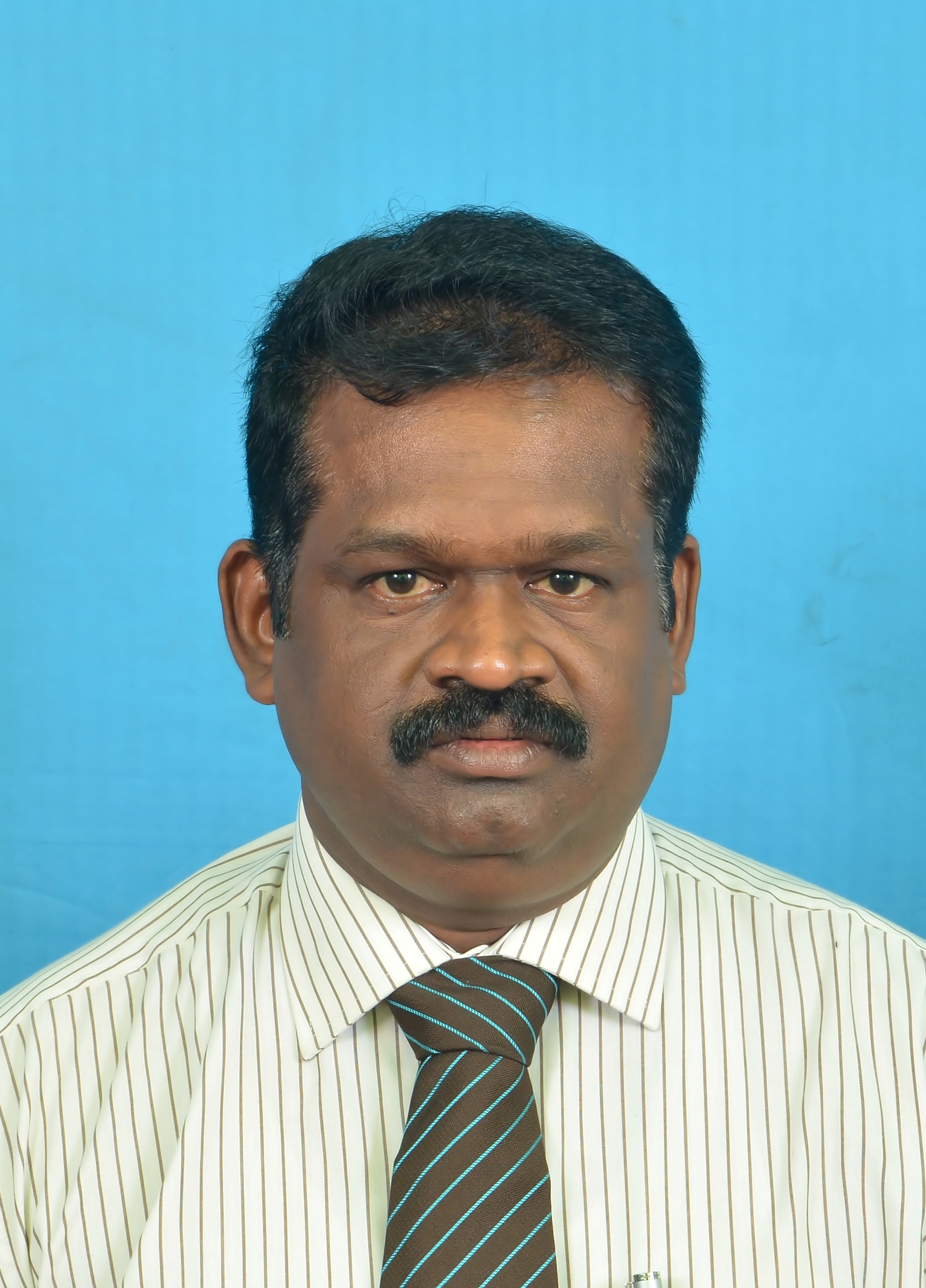 Dr.V.Sritharan : Senior Lecturer Gr I
